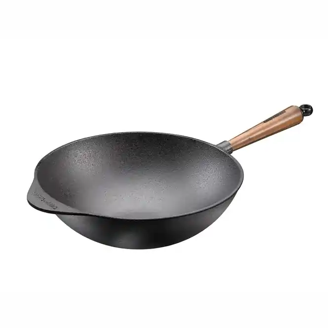 Op = Op Skeppshult Gietijzer Wokpan Walnoot Handgreep 32 cm